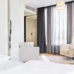 ساوند غاردن ايربورت فندق 3*