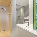 فندق ساوند غاردن ايربورت