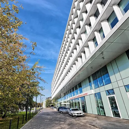 Ξενοδοχείο Sound Garden Airport Βαρσοβία