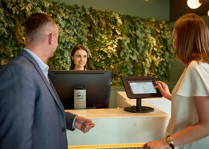 Sound Garden Airport 3*