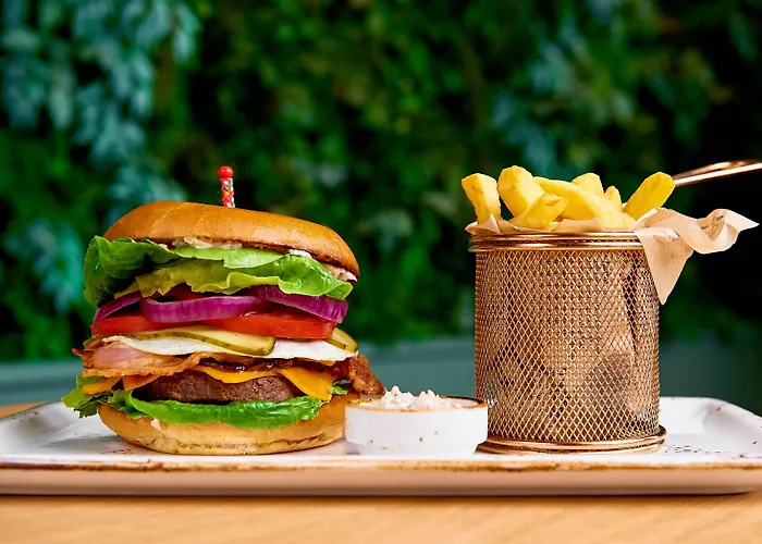 Sound Garden Airport Hotel 3*