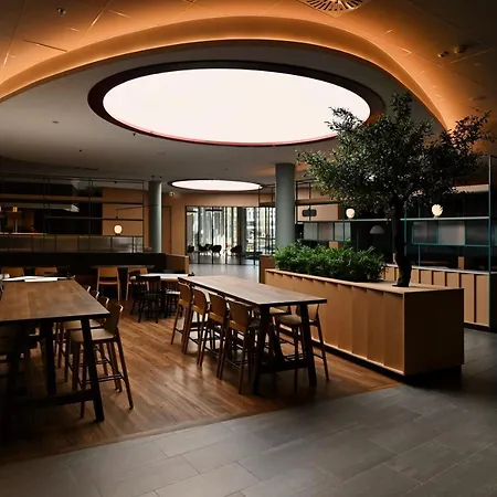 Ξενοδοχείο Sound Garden Airport Βαρσοβία