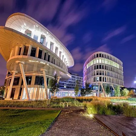 Sound Garden Airport 3*