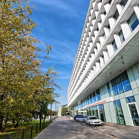 Sound Garden Airport Hotel 3*