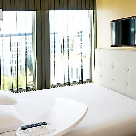 Sound Garden Airport Hotel