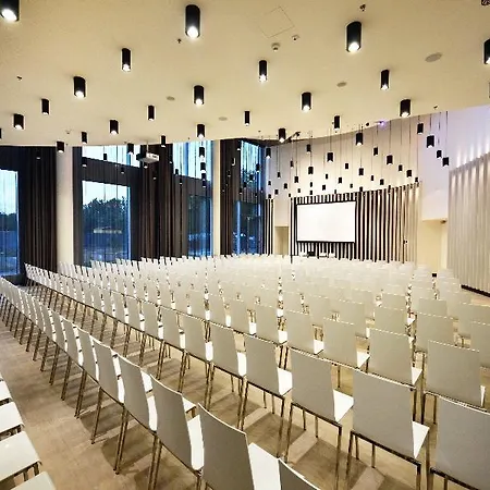 Sound Garden Airport Ξενοδοχείο