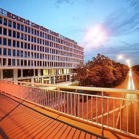 Sound Garden Airport 3*