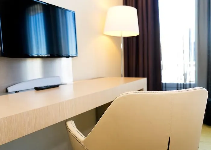 Hotel Sound Garden Airport 3*