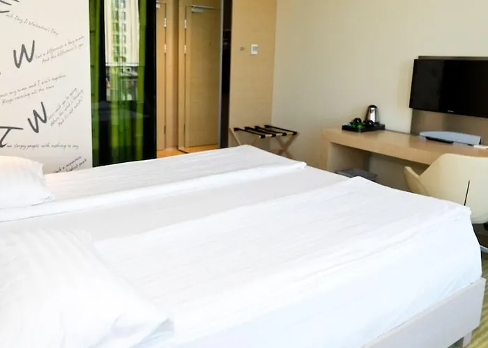 Sound Garden Airport Hotel 3*