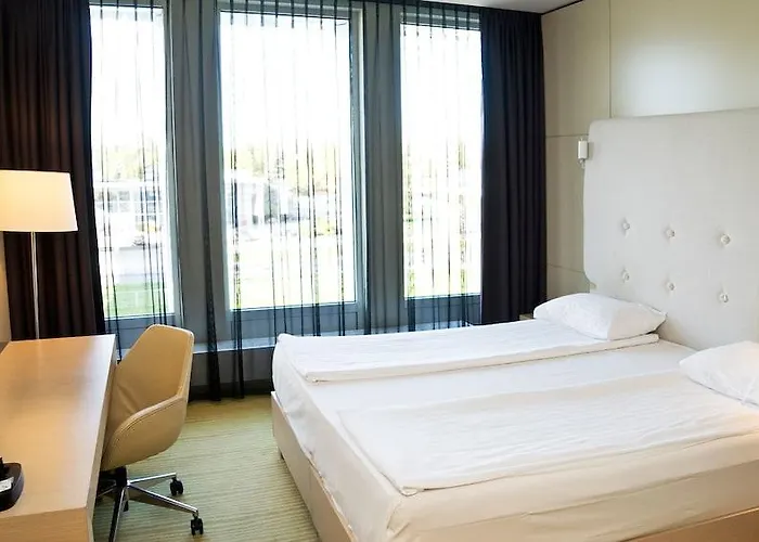 Sound Garden Airport 3* Varsovie