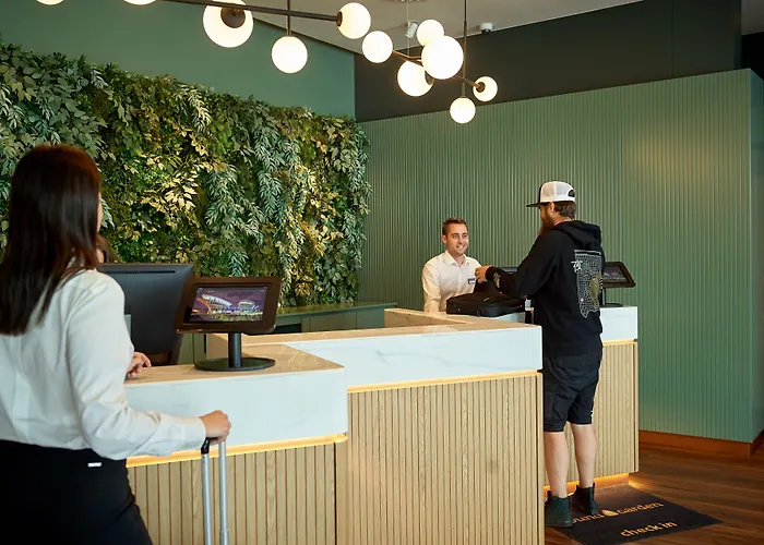 Sound Garden Airport 3*