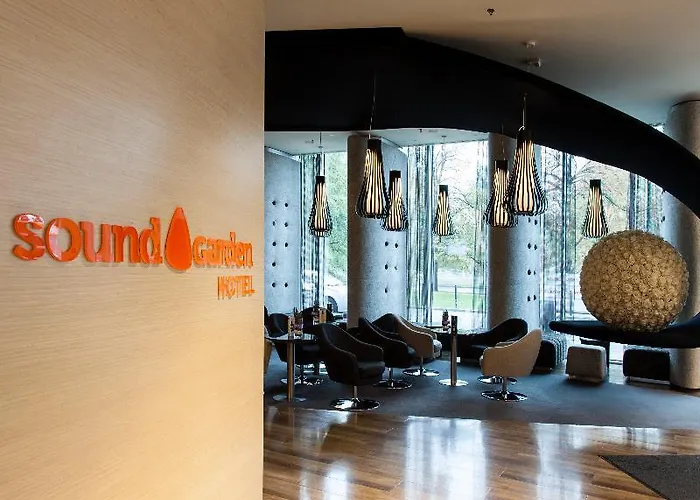 Sound Garden Airport 3* Warschau