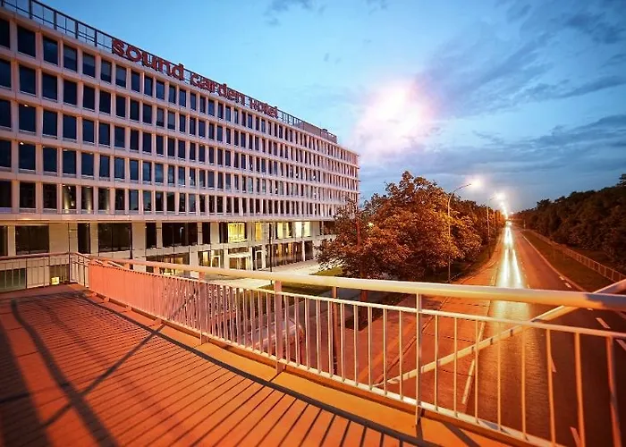 Sound Garden Airport 3*