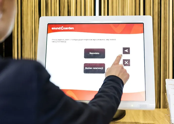 Sound Garden Airport 3*