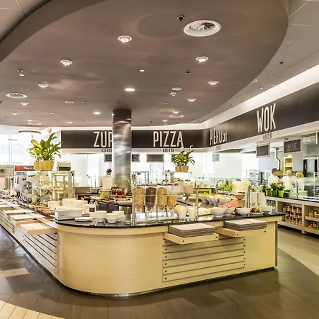 ساوند غاردن ايربورت فندق وارسو