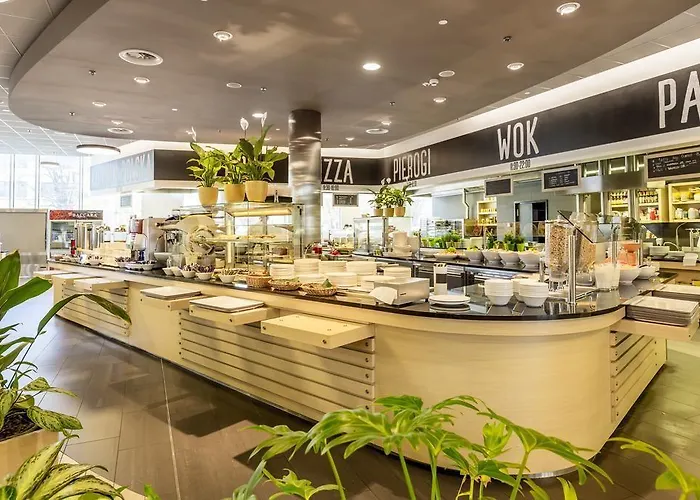 Sound Garden Airport Hotell 3*