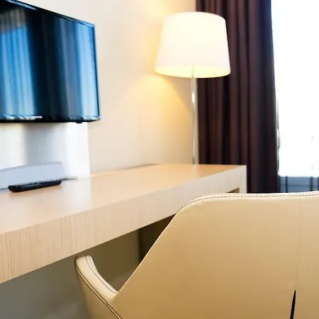 Hotel Sound Garden Airport 3*