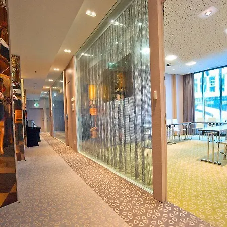 Sound Garden Airport Hotel