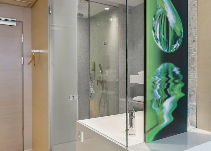 Sound Garden Airport 3*